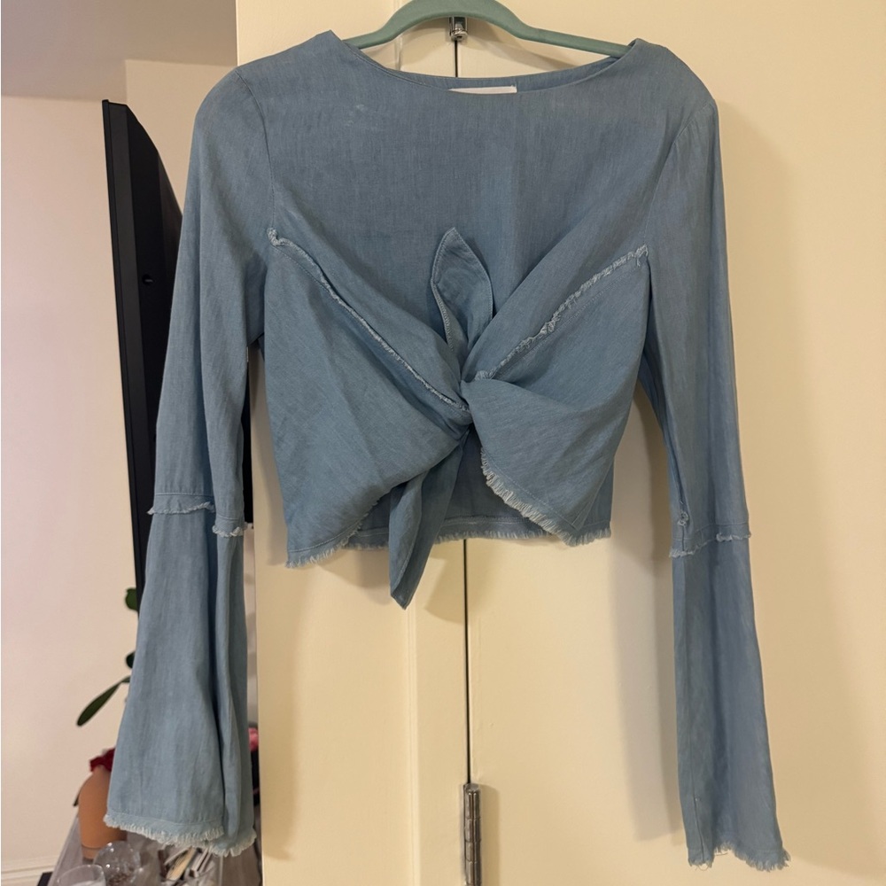 NICHOLAS Blue Bell Sleeve Crop Blouse